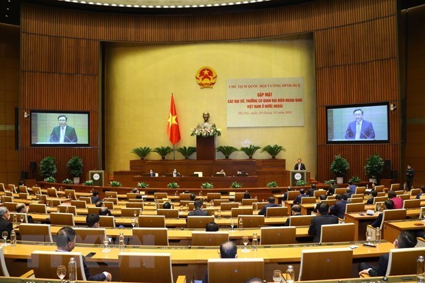Председатель НС имел встречу с руководителями дипломатических представительств Вьетнама hinh anh 1