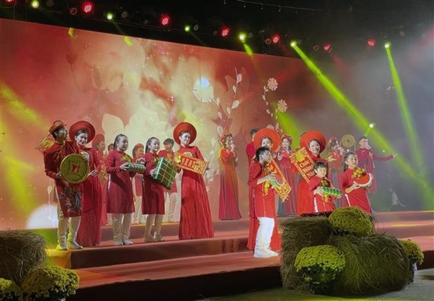 Фестиваль вьетнамскии Тэт открывается в Хошимине hinh anh 1