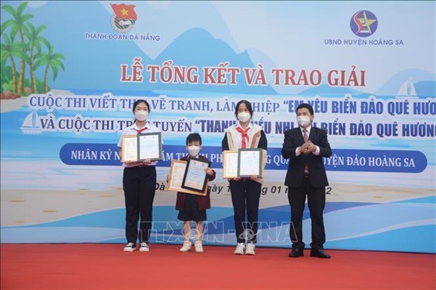 Более 20.000 школьников приняли участие в изучении мореи и островов своеи родины hinh anh 2