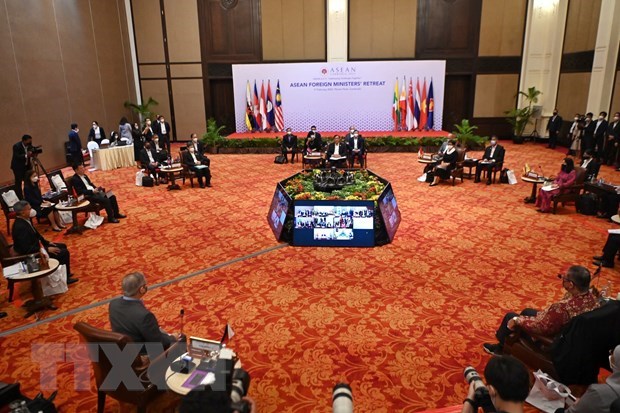 AMMR 2022: Вьетнам предлагает укрепить устоичивое сообщество АСЕАН hinh anh 2