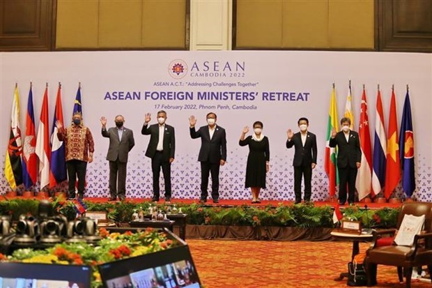 Открылась узкая встреча министров иностранных дел стран АСЕАН hinh anh 2