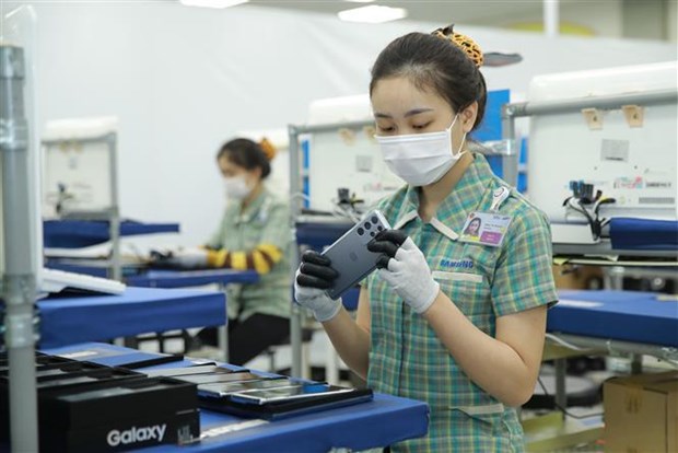 Samsung подтвердила, что не будет переносить производство в Корею hinh anh 1