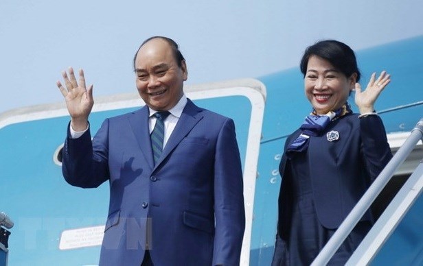 Сингапурские СМИ активно освещают визит президента государства Нгуен Суан Фука hinh anh 2