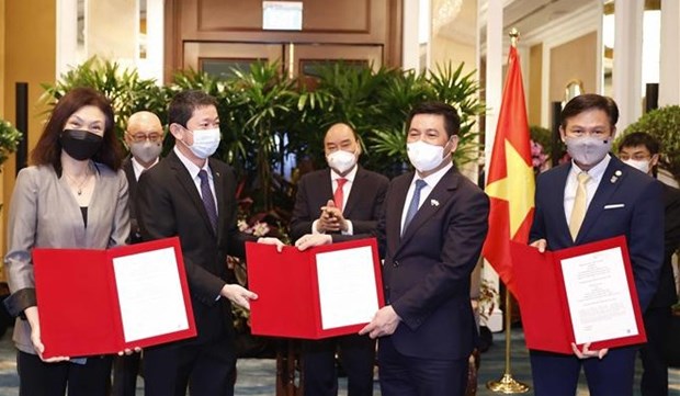 Президент: Вьетнам поощряет инвестиции в устоичивое развитие hinh anh 1