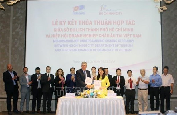 Хошимин подписал соглашения с EuroCham и VIAGS для содеиствия развитию туризма hinh anh 1