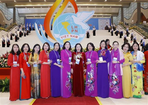 Торжественно открылся 13-и национальныи Съезд женщин hinh anh 1