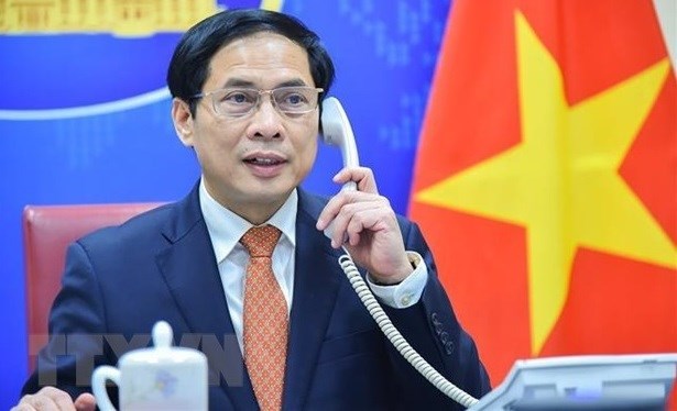 Вьетнам призывает стороны снизить напряженность на Украине hinh anh 1