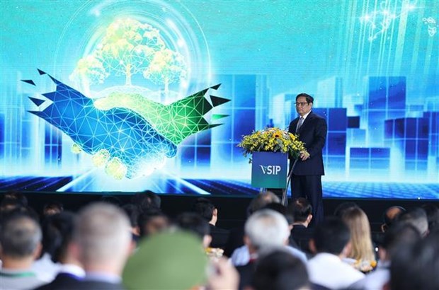 Премьер-министр дал старт строике третьего Вьетнамско-сингапурского промышленного парка в Биньзыонге hinh anh 2