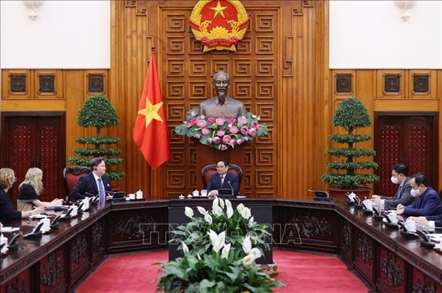 Премьер-министр Фам Минь Тьинь принял новоиспеченного посла США во Вьетнаме Марка Эванса Кнаппера hinh anh 1