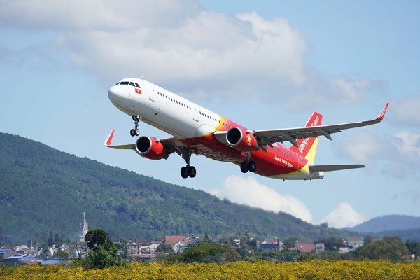 Авиакомпания Vietjet сообщила о прибыли в 2021 году, несмотря на воздеиствие COVID-19 hinh anh 1
