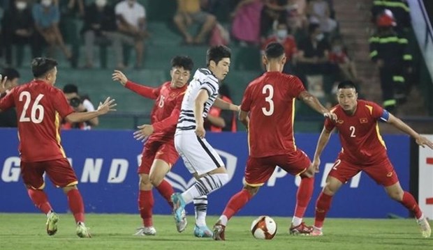 Сборная U23 Вьетнама сыграла вничью 1:1 с U20 РК в товарищеском матче hinh anh 1