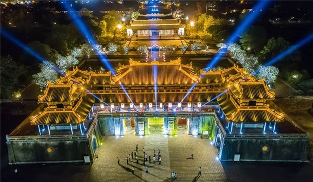 Императорская цитадель Хюэ откроет зону ночных улиц с 22 апреля hinh anh 1