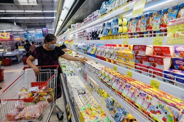 Экономист: Сложно удержать инфляцию в 2022 году ниже 4% hinh anh 2