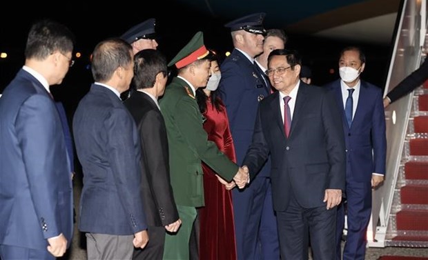 Премьер-министр прибыл в Вашингтон для участия в специальном саммите АСЕАН-США hinh anh 1