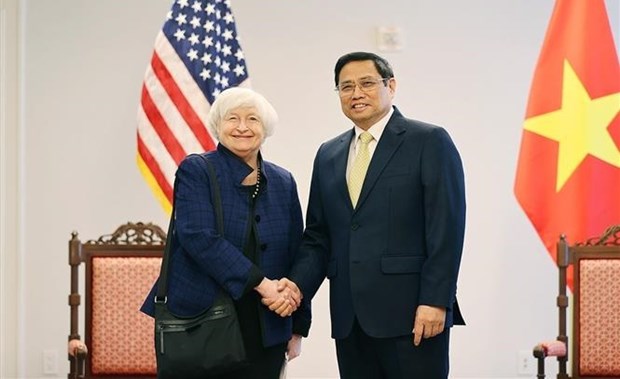 Премьер-министр Фам Минь Тьинь принял министра финансов США hinh anh 1
