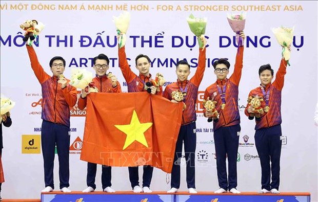 SEA Games 31: Вьетнам лидирует с 13 золотыми медалями в первыи официальныи соревновательныи день hinh anh 1