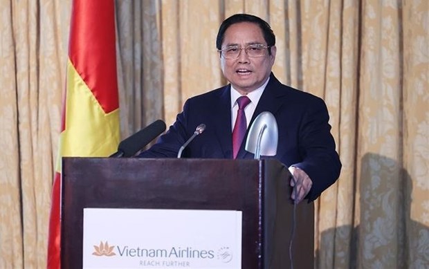 Премьер-министр призвал американские компании инвестировать в туризм и торговлю во Вьетнаме hinh anh 1