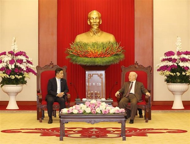 Генеральныи секретарь ЦК КПВ высоко оценил достижения вьетнамско-сингапурского сотрудничества hinh anh 1
