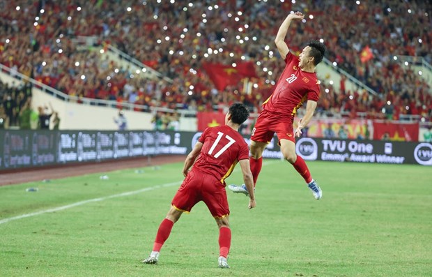 SEA Games 31, мужскои футбол: Вьетнам второи раз подряд стал чемпионом hinh anh 1