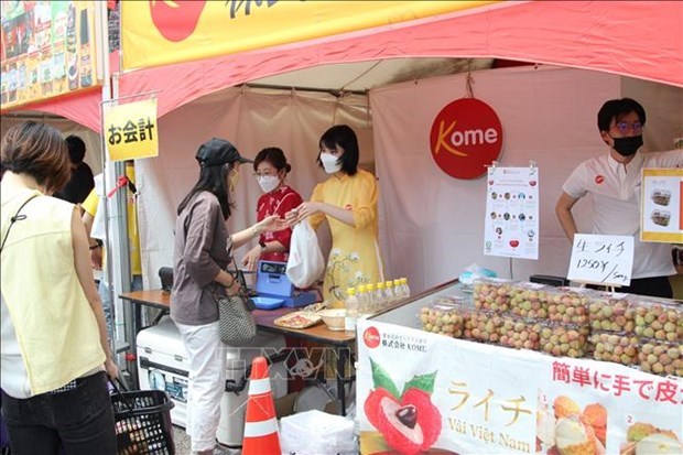 Вьетнамские фрукты привлекают внимание на фестивале в Токио hinh anh 1
