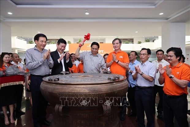 Премьер-министр нанес рабочии визит в Дананг hinh anh 1
