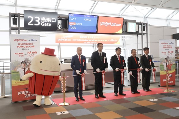Фукуока и Нагоя (Япония) тепло приветствуют пассажиров Vietjet hinh anh 1