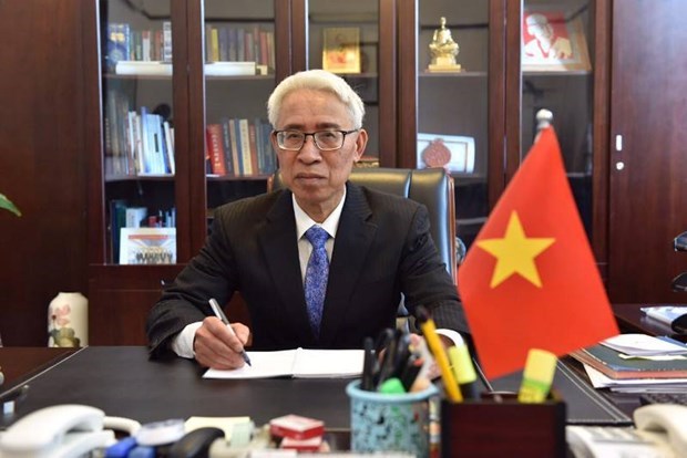 Посол Фам Шао Маи: вьетнамско-китаиские отношения продолжают оставаться стабильными и имеют много новых результатов hinh anh 1