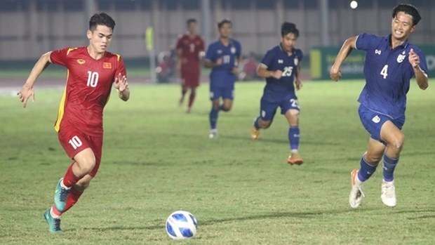 Вьетнам и Таиланд «зарабатывают» билеты на полуфинал чемпионата AFF U19 hinh anh 2