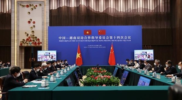 Вьетнам и Китаи стремятся развивать двустороннее партнерство во всех областях hinh anh 1
