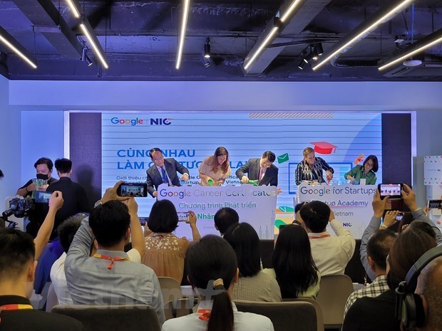 Google помогает Вьетнаму в цифровои трансформации hinh anh 1