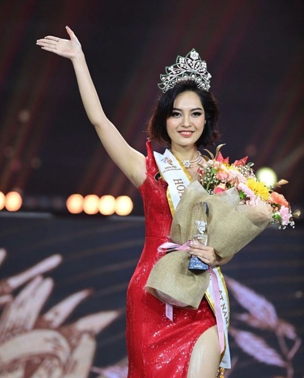 Девушка из народности таи выиграла конкурс «Мисс Этническии Вьетнам-2022» hinh anh 1