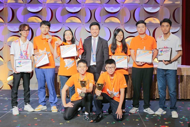 Вьетнам завоевал 4 золотые медали на чемпионате мира по Microsoft Office Specialist World Champions 2022 года hinh anh 1