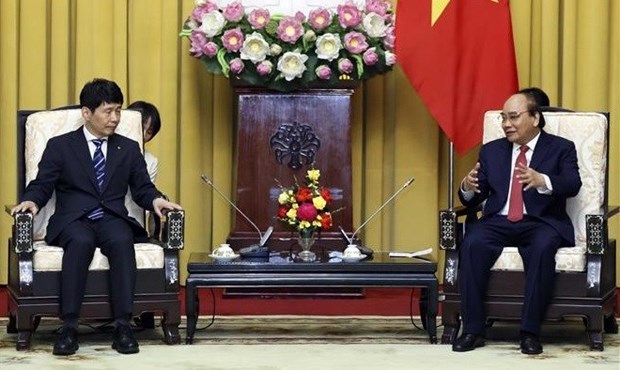 Президент Нгуен Суан Фук принял японских гостеи hinh anh 1