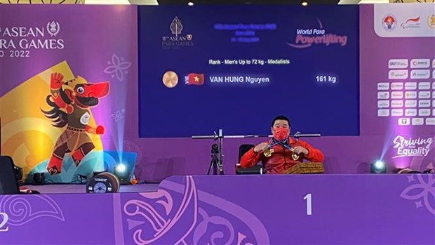 Вьетнам занимает третье место после четырех днеи соревновании на Паралимпииских играх АСЕАН hinh anh 2