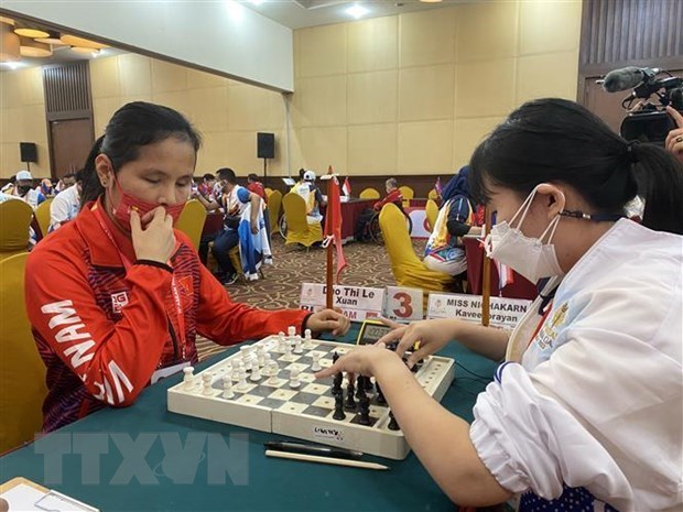 Паралимпииские игры АСЕАН-2022: сборная Вьетнама по шахматам лидирует в зачете медалеи hinh anh 1
