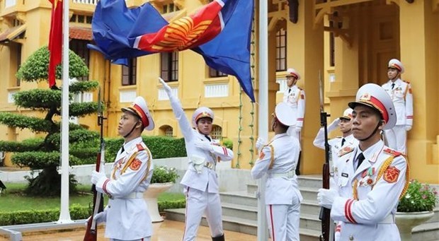 📝 OP-ED: Вьетнам - ответственныи и активныи член, вносящии значительныи вклад в развитие АСЕАН hinh anh 3