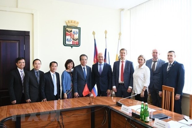 Посол Вьетнама в России находится с рабочим визитом в Краснодарском крае hinh anh 1
