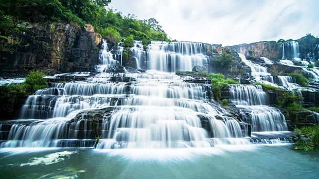 Выпуск коллекции марок о 4 знаменитых водопадах Вьетнама hinh anh 4