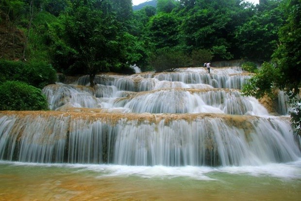 Выпуск коллекции марок о 4 знаменитых водопадах Вьетнама hinh anh 3