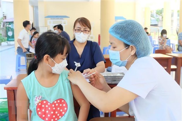 По состоянию на 16 августа число заболевших COVID-19 в стране увеличилось до 11.370.462 человек hinh anh 1