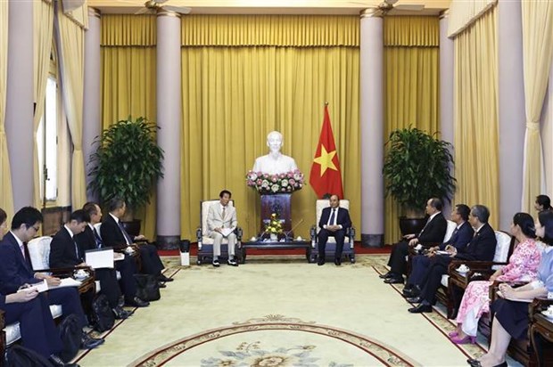 Президент Нгуен Суан Фук принял бывшего специального посла Вьетнама и Японии hinh anh 1