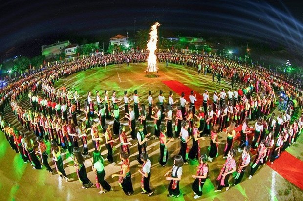Иенбаи проведет церемонию получения сертификата ЮНЕСКО для танца таицев «Соэ» hinh anh 2