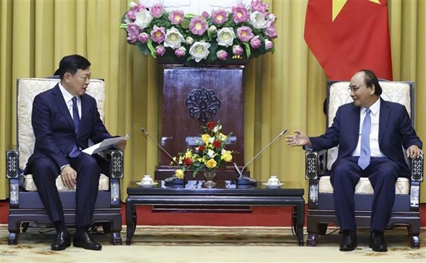 Президент Нгуен Суан Фук призывает Lotte Group больше инвестировать во Вьетнам hinh anh 1
