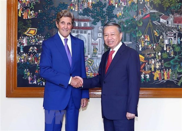 Министр: США активизируют сотрудничество с Вьетнамом в борьбе с изменением климата hinh anh 1