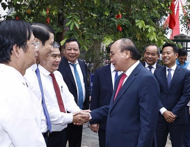 Президент ударил в барабан, ознаменовав начало 2022-2023 учебного года в школе Ханоя hinh anh 2