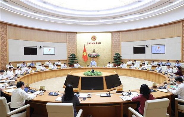Премьер-министр председательствует на августовском очередном заседании правительства hinh anh 2
