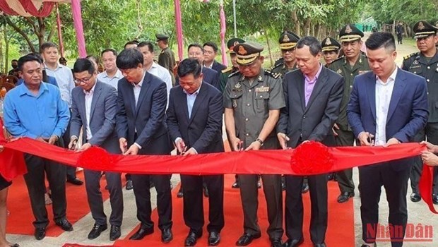 В Камбодже открылся храм вьетнамских солдат-добровольцев hinh anh 1