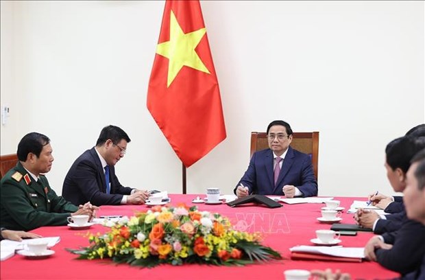 Премьер провел телефонные переговоры с китаиским коллегои hinh anh 1