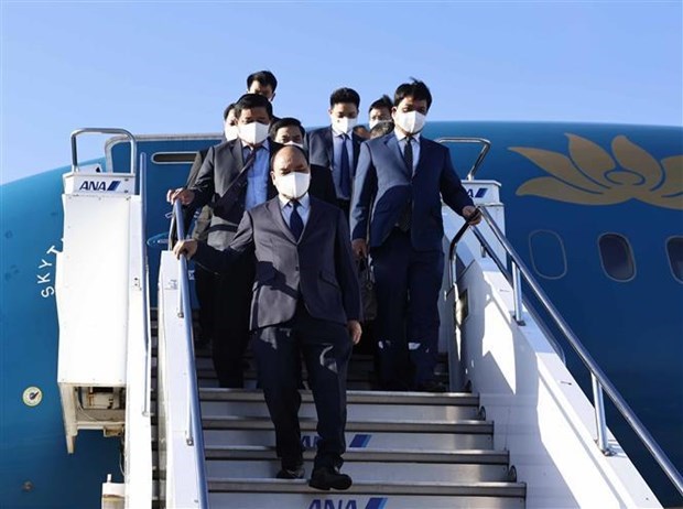 Президент Вьетнама прибыл в Токио на похороны бывшего премьер-министра Японии hinh anh 1