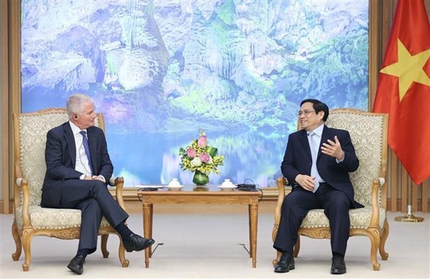 Премьер-министр призвал Warburg Pincus увеличить инвестиции во Вьетнам hinh anh 1